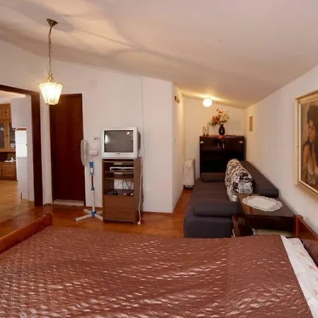Barbel Apartment *