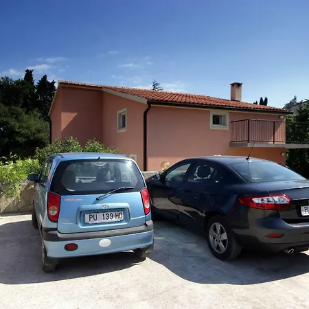 Barbel Apartmán *